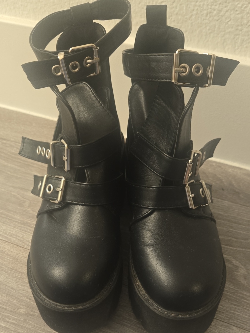 Black Cutout Buckled Chunky Platform Boots EUR 37 / US 6.5
